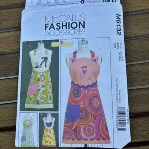 McCall's 6132 Sewing Pattern Cat/Shoe/Coffee/Chicken Appliqued Aprons S-XL Uncut